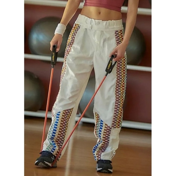 New Free People Movement Kaleidoscope Embroidered Pants sz Small - Picture 3 of 9